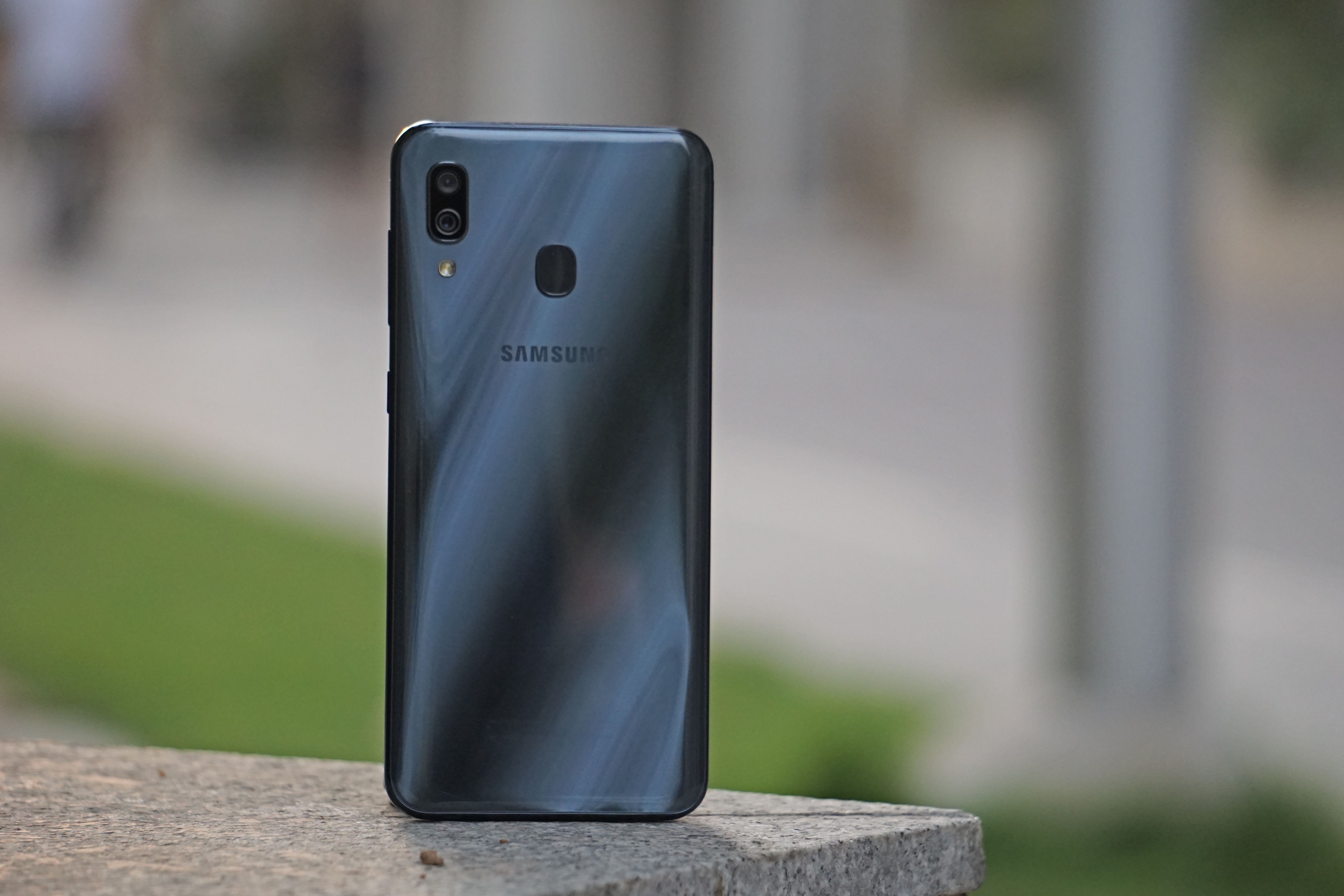 samsung galaxy a30 pics